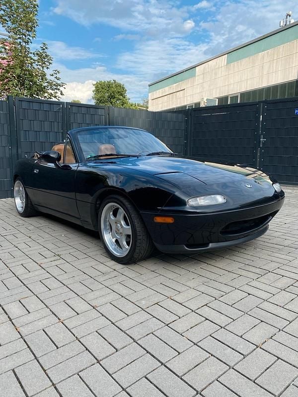 Schwarz Gebraucht 1993 Mazda MX5 Cabrio | 7.800 € - Bild 1/4