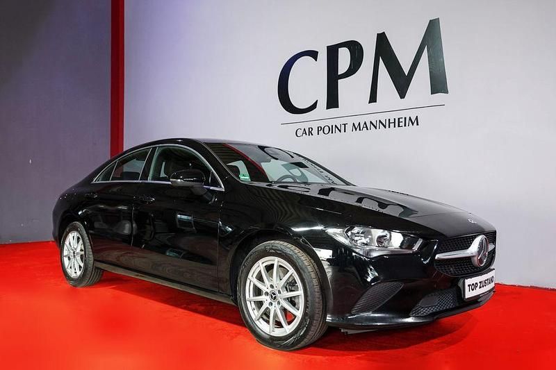 Schwarz Gebraucht 2021 Mercedes CLA250e Limousine | 27.750 € (Superpreis) - Bild 1/4
