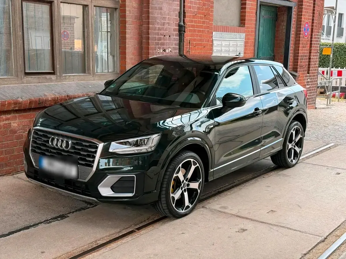 Gebraucht Audi Q2 S-Line 190 PS (139 kW) 2018 Grün SUV