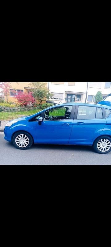 Blau Gebraucht 2013 Ford B-MAX Van / Kleinbus | 4.300 € - Bild 1/4