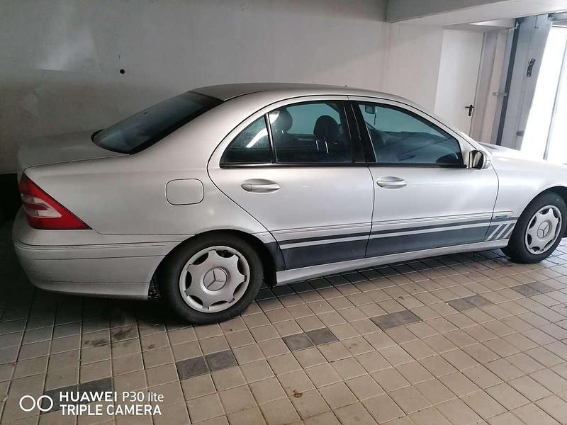 Gebraucht Mercedes 180 175 PS (128 kW) 2000 Limousine