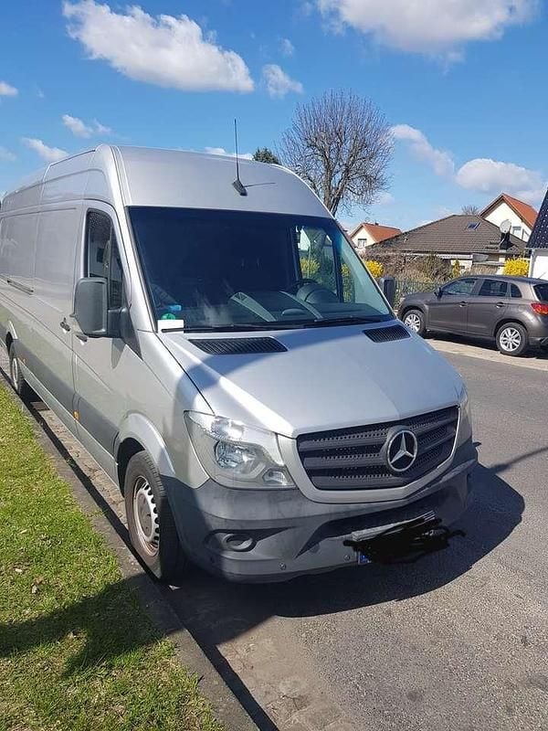 Second-hand Mercedes Sprinter 143 CP (105 kW) 2017 Argintiu Van