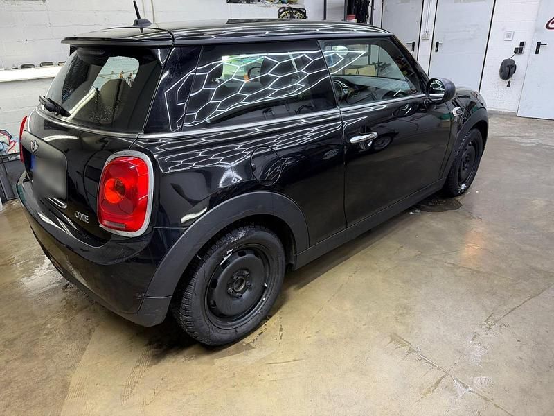 Gebraucht Mini ONE 102 PS (75 kW) 2017 Schwarz Kleinwagen