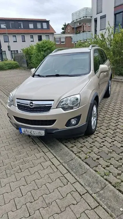 Gebraucht Opel Antara Design Edition 163 PS (119 kW) 2011 Gold SUV
