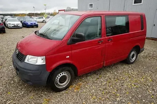 Używany VW Transporter 84 KM (61 kW) 2009 Czerwony Van