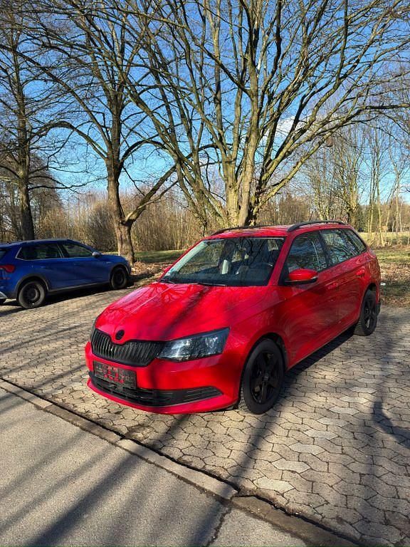 Gebraucht Skoda Fabia Ambition 95 PS (69 kW) 2018 Rot Kombi