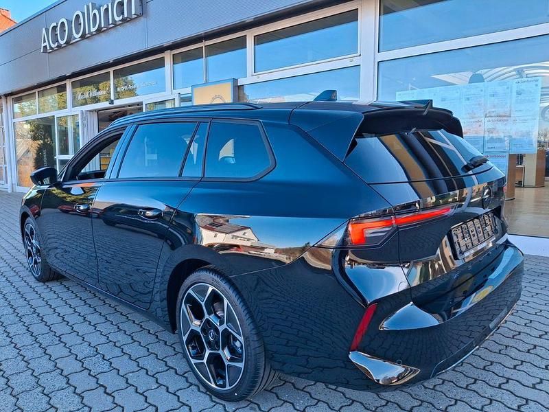 Neu Opel Astra 131 PS (96 kW) 2025 Schwarz Kombi