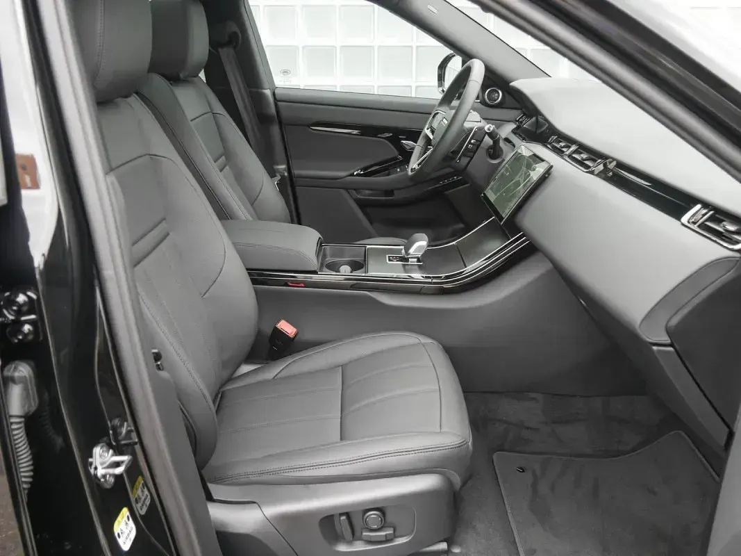 Gebraucht Land Rover Range Rover evoque SE Dynamic 163 PS (119 kW) 2026 Schwarz SUV