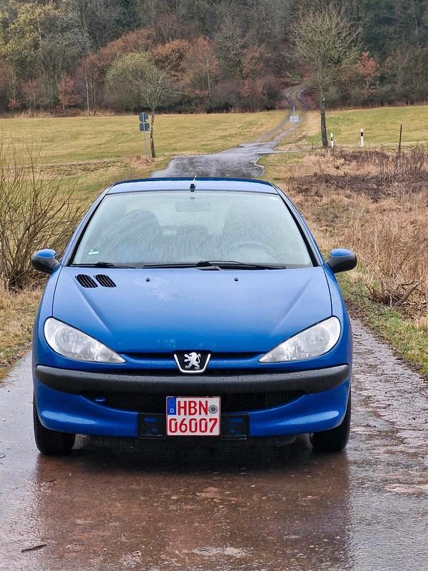 Gebraucht Peugeot 206 60 PS (44 kW) 2003 Blau Kleinwagen