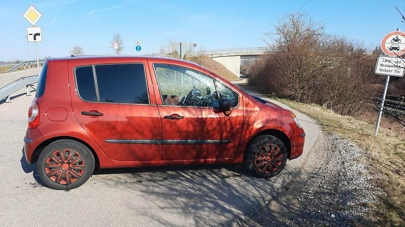 Gebraucht Renault Modus 75 PS (55 kW) 2005 Rot Van / Kleinbus