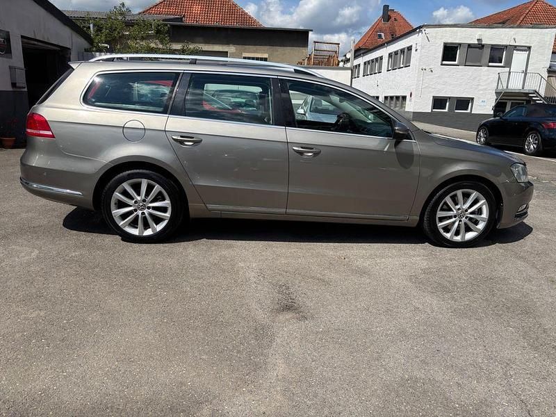 Gebraucht VW Passat Highline 211 PS (155 kW) 2012 Braun Kombi
