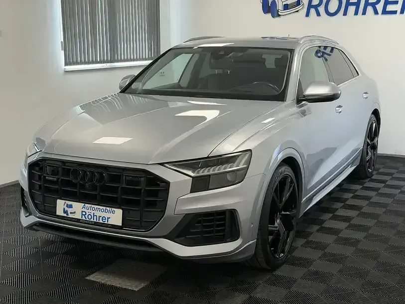 Gebraucht Audi Q8 Ambiente 360 PS (264 kW) 2018 Florettsilber metallic SUV