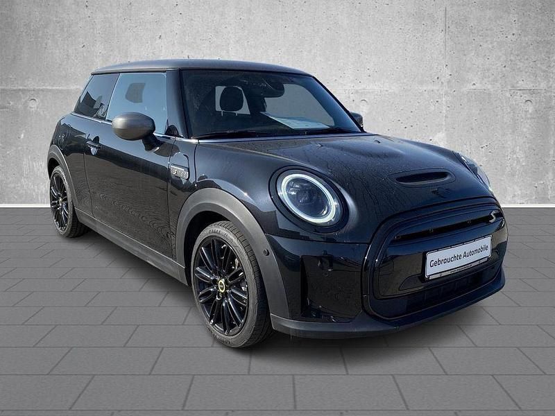 Gebraucht Mini Cooper SE 135 kW (184 PS) 2022 Schwarz Kleinwagen