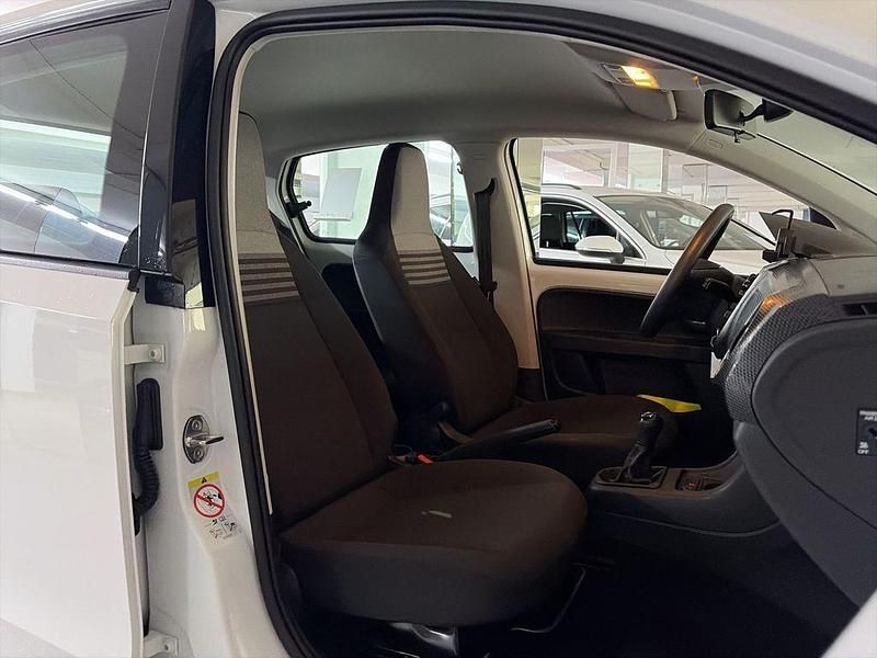 Gebraucht VW up! 65 PS (47 kW) 2021 Weiß Kleinwagen