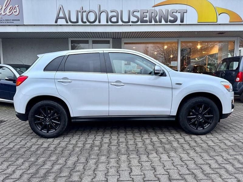 Weiß Gebraucht 2015 Mitsubishi ASX Diamant Edition SUV | 7.999 € (Superpreis) - Bild 1/4