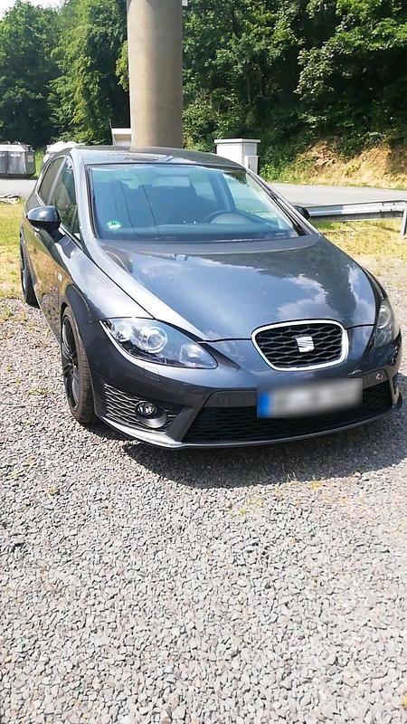 Gebraucht Seat Leon FR 211 PS (155 kW) 2009 Grau Kleinwagen