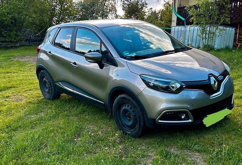 Braun Gebraucht 2014 Renault Captur SUV | 5.000 € (Guter Preis) - Bild 1/4