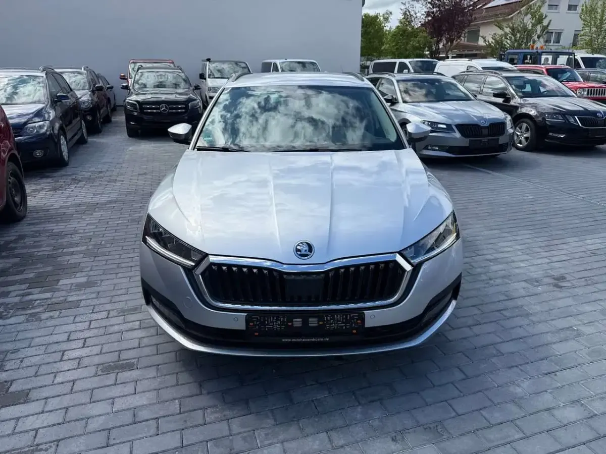 Gebraucht Skoda Octavia Ambition 150 PS (110 kW) 2021 Silber Kombi