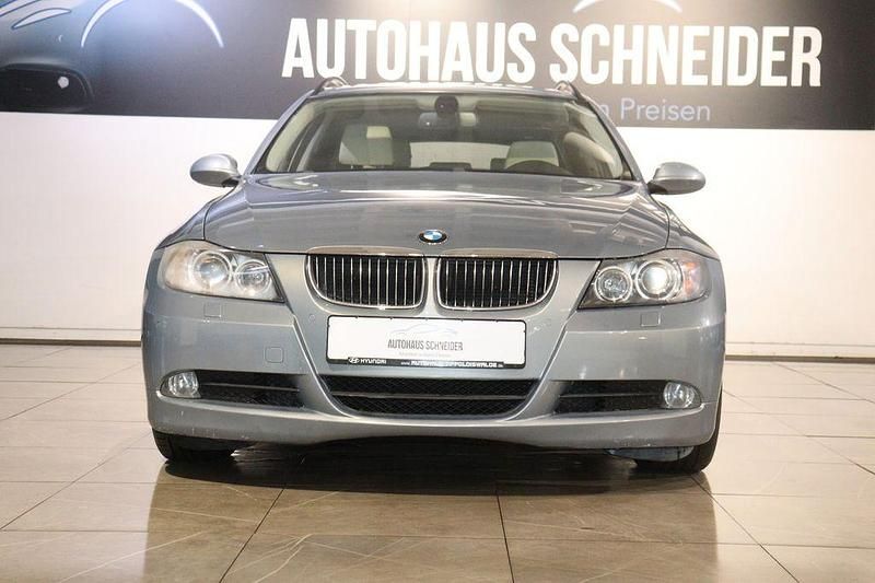 Gebraucht BMW 325 218 PS (160 kW) 2006 Grau Kombi