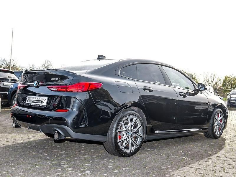 Gebraucht BMW 220 M Sport 178 PS (130 kW) 2024 Schwarz Coupé