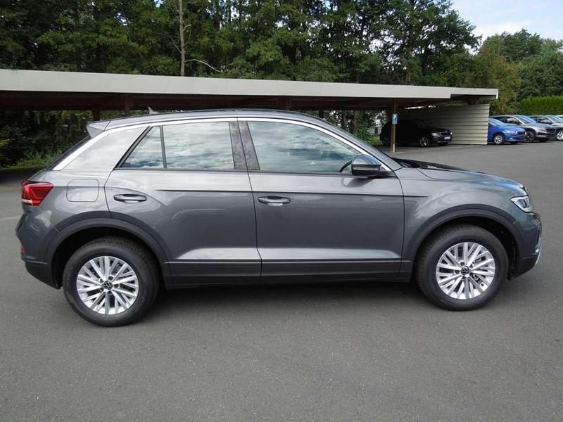 Neu VW T-Roc 116 PS (85 kW) 2026 Indiumgrau SUV