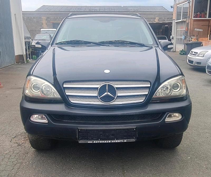 Schwarz Gebraucht 2002 Mercedes ML320 SUV | 2.990 € (Guter Preis) - Bild 1/4