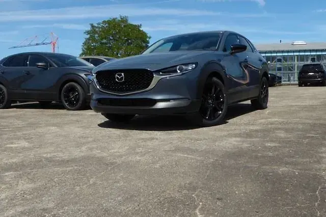 Neu Mazda CX-30 Homura-Line 140 PS (102 kW) 2026 Grau SUV