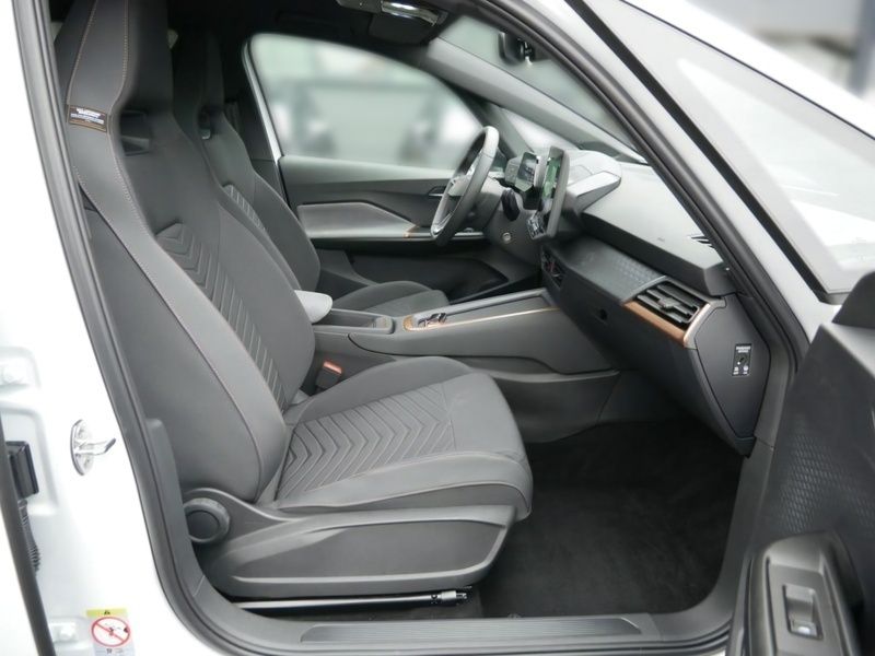 Gebraucht Cupra Born 169 kW (231 PS) 2024 Weiß Kleinwagen