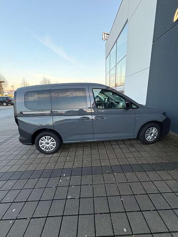 Gebraucht VW Caddy Goal 102 PS (75 kW) 2024 Grau Van / Kleinbus