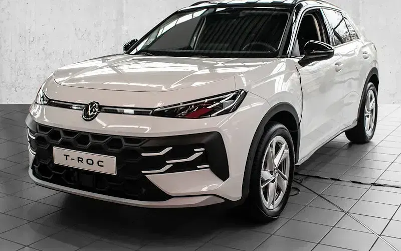 Neu VW T-Roc Cabriolet Life 150 PS (110 kW) 2026 Schwarz SUV