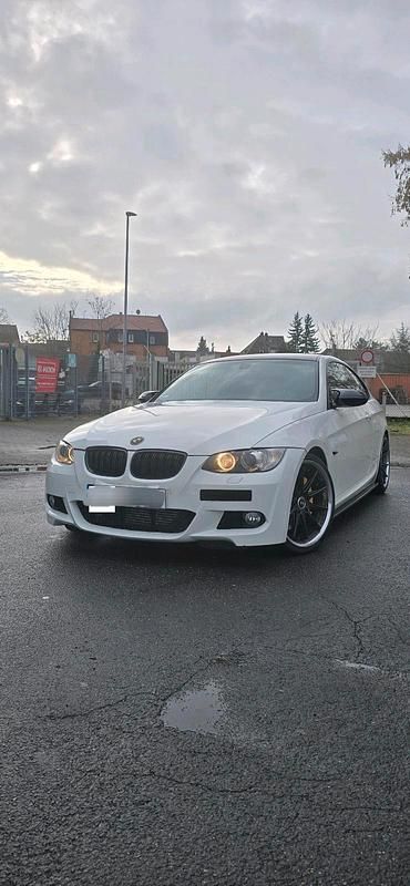 Gebraucht BMW 335 M Sport 306 PS (225 kW) 2007 Weiß Coupé