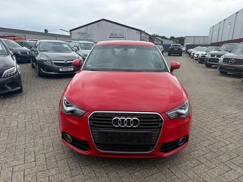 Rot Gebraucht 2010 Audi A1 Ambition Kleinwagen | 3.999 € (Fairer Preis) - Bild 1/4