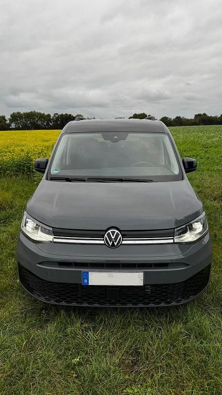 Second-hand VW Caddy Edition 122 CP (89 kW) 2025 Gri Monovolum