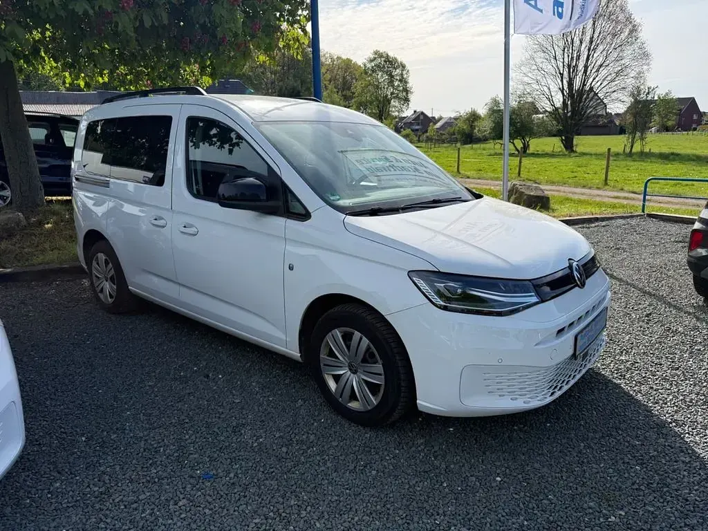 Usata VW Caddy 122 CV (89 kW) 2022 Bianco Monovolume