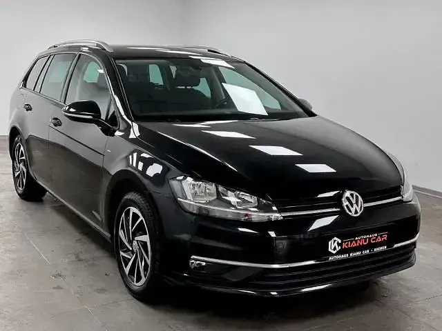 Gebraucht VW Passat 150 PS (110 kW) 2019 Andere Limousine