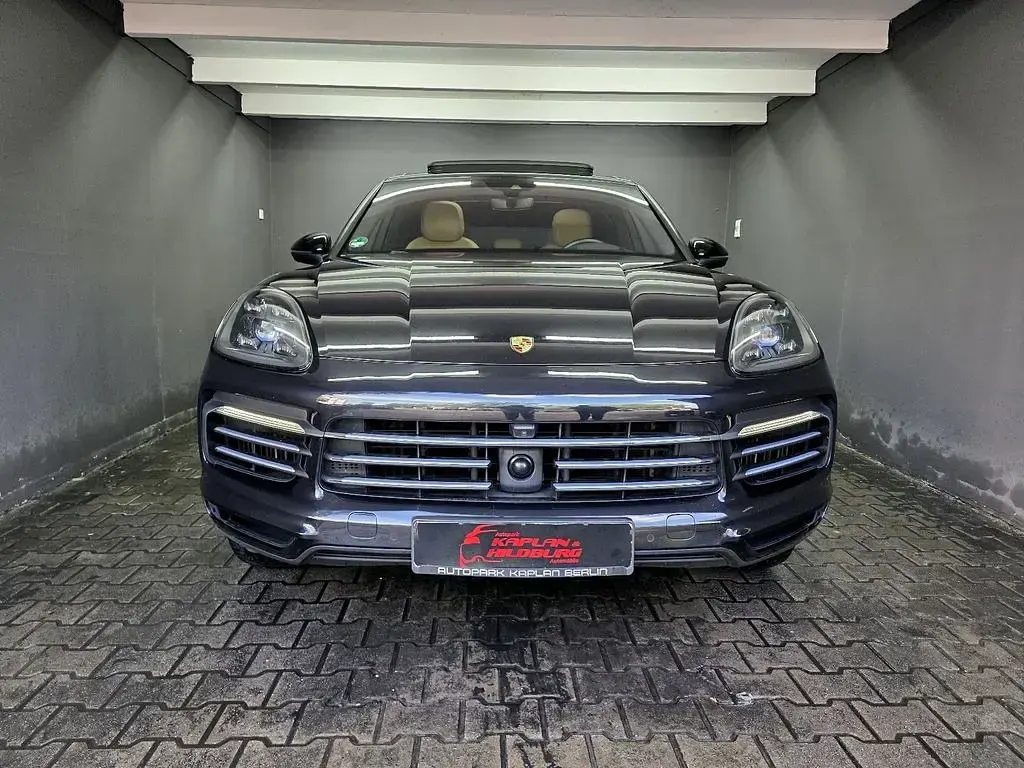 Gebraucht Porsche Cayenne S 441 PS (324 kW) 2019 Schwarz SUV