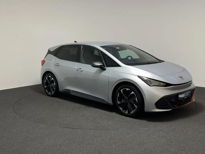 Gebraucht Cupra Born e-Boost 169 kW (231 PS) 2023 Silber Kleinwagen