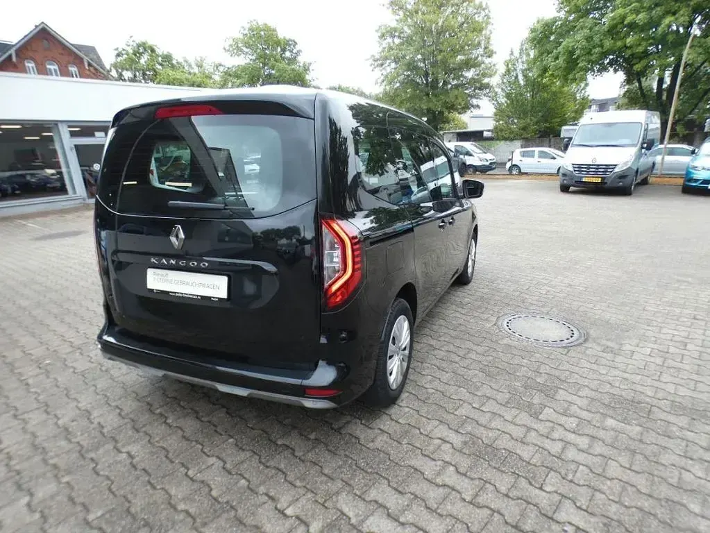 Gebraucht Renault Kangoo Equilibre 102 PS (75 kW) 2023 Sternenschwarz Van / Kleinbus