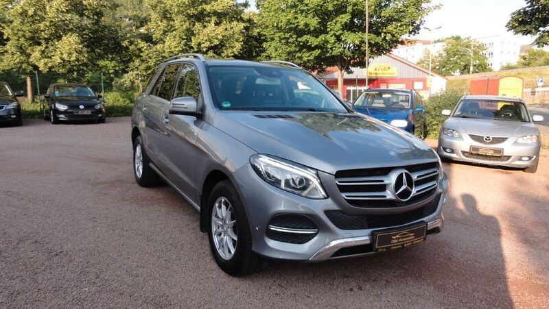 Silber Gebraucht 2016 Mercedes GLE350 SUV | 20.780 € (Fairer Preis) - Bild 1/4