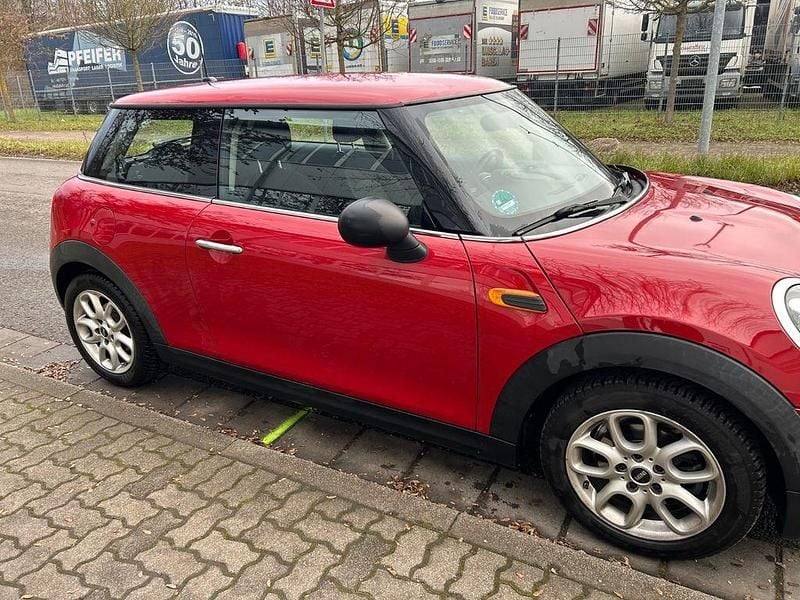 Gebraucht Mini One D 95 PS (69 kW) 2016 Rot Kleinwagen
