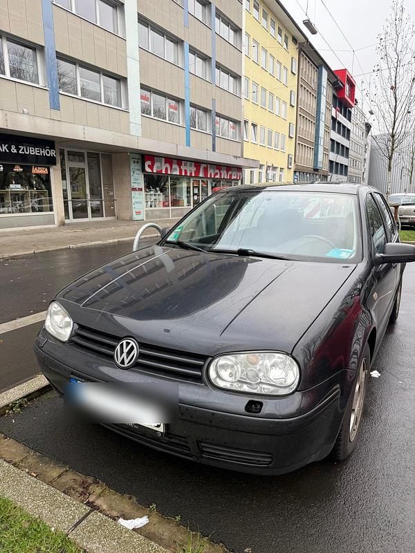 Schwarz Gebraucht 1998 VW Golf IV Kleinwagen | 2.500 € - Bild 1/4