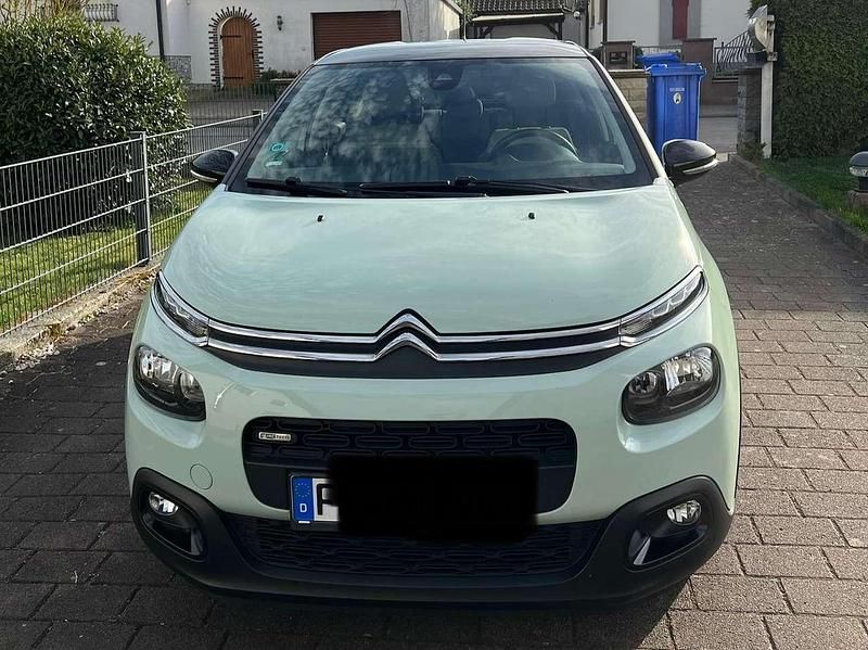 Gebraucht Citroën C3 Shine 82 PS (60 kW) 2017 Grün Kleinwagen