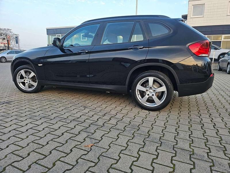 Gebraucht BMW X1 143 PS (105 kW) 2011 Schwarz SUV