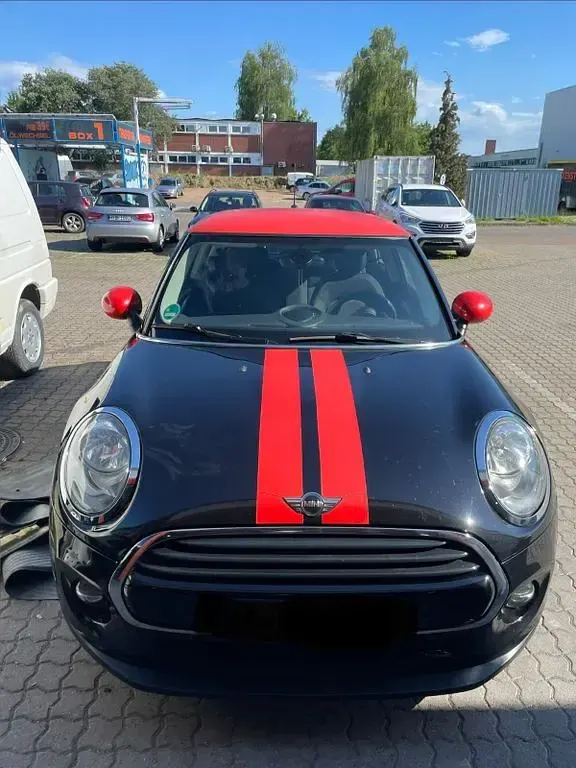 Gebraucht Mini Cooper 136 PS (100 kW) 2018 Schwarz Kleinwagen