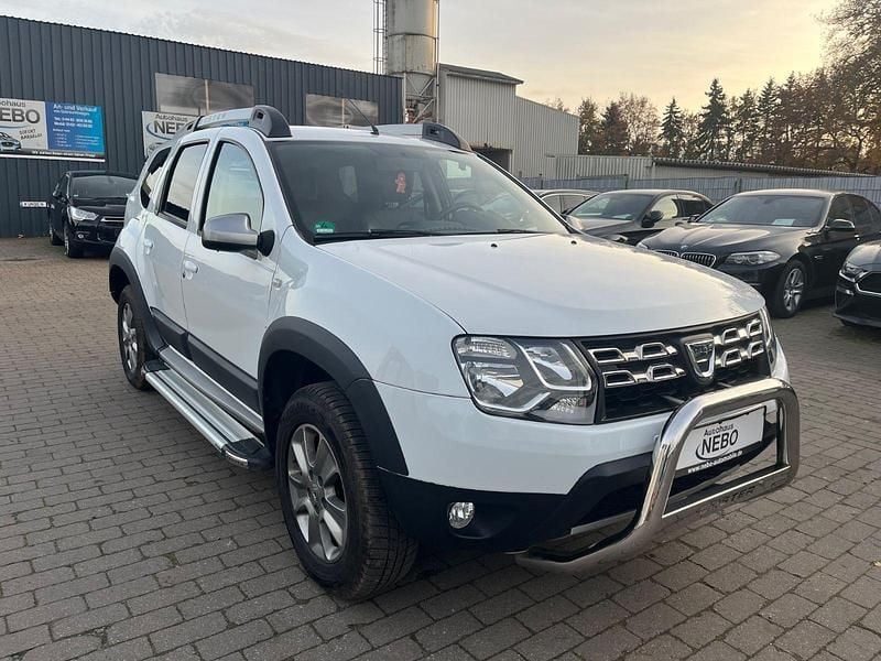 Gebraucht Dacia Duster Prestige 114 PS (83 kW) 2017 Weiß SUV