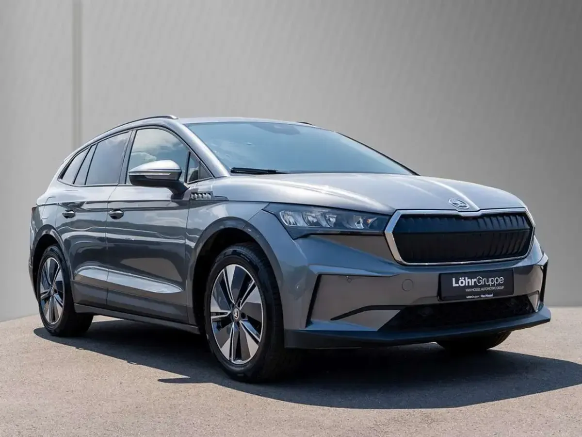 Gebraucht Skoda Enyaq iV Loft 131 kW (179 PS) 2024 Grau SUV
