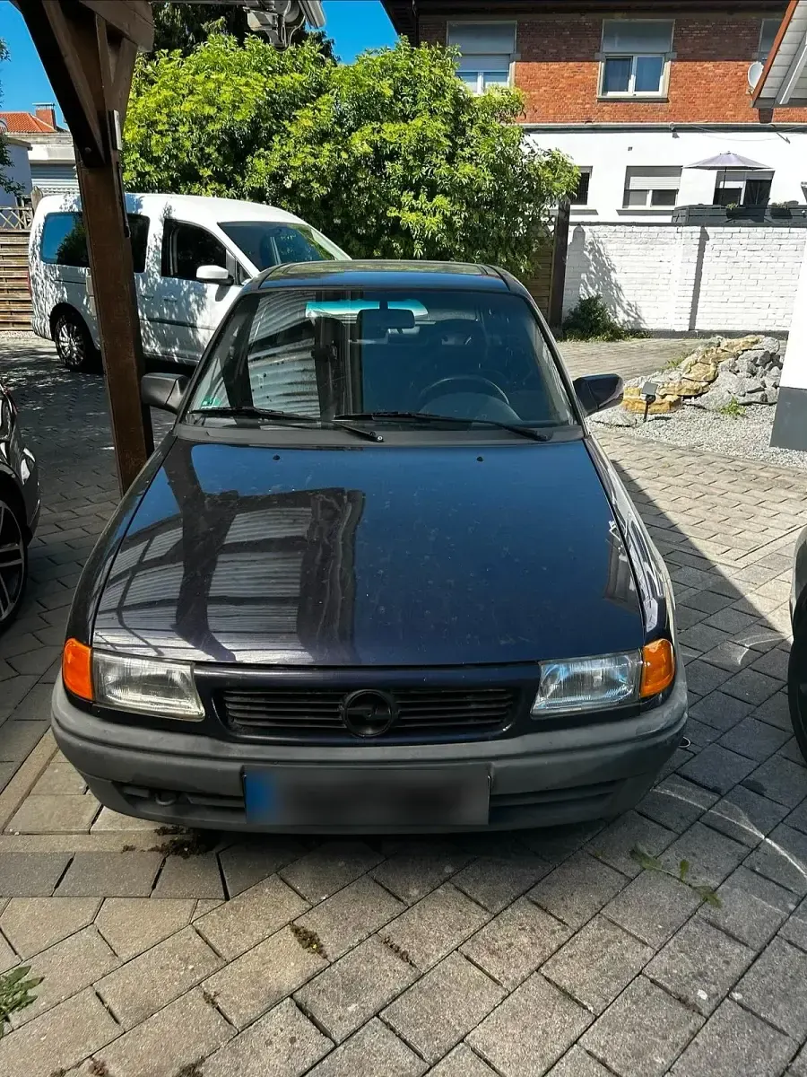 Usata Opel Astra 60 CV (44 kW) 1994 Viola Utilitaria