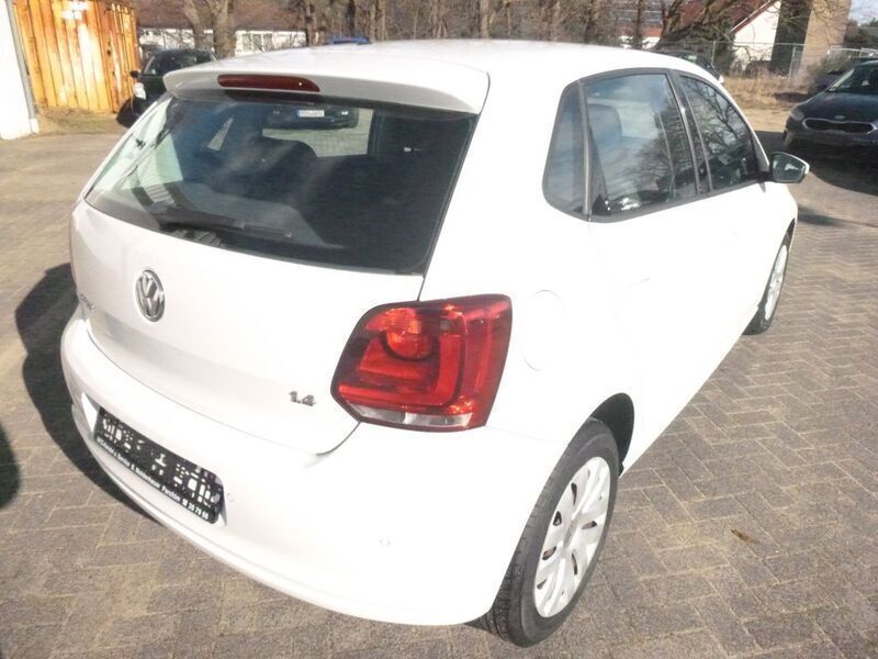 Gebraucht VW Polo Comfortline 86 PS (63 kW) 2012 Weiß Kleinwagen