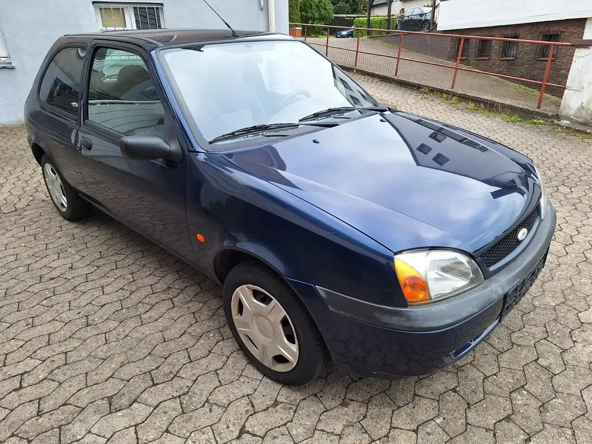 Gebraucht Ford Fiesta 60 PS (44 kW) 2002 Violet Kleinwagen