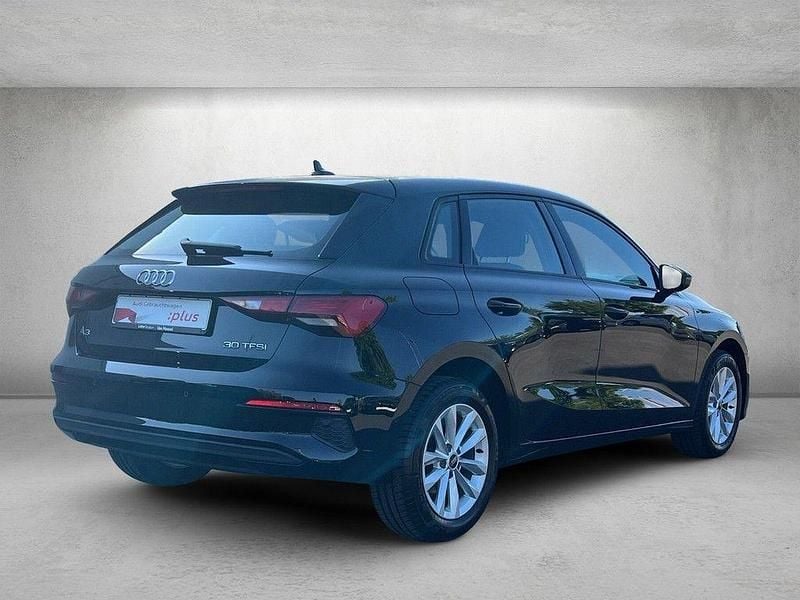 Second-hand Audi A3 Business 110 CP (80 kW) 2022 Negru Berlinǎ